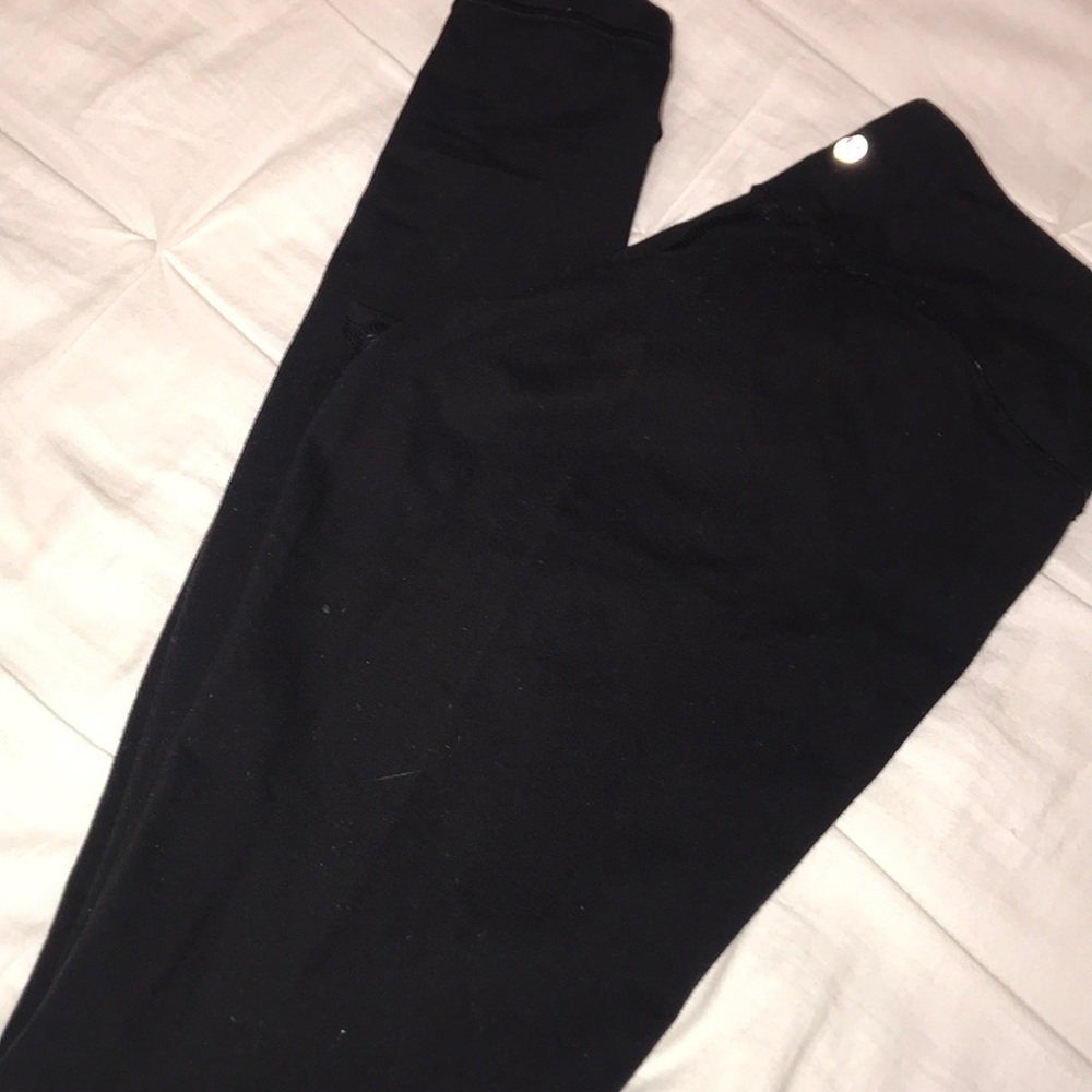 Black wunder under lululemon